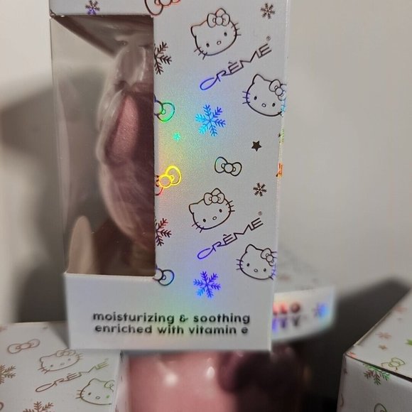 The Creme Shop x Hello Kitty Hello Fizzy! Aromatherapy Bath Bomb Coco Ro… - Picture 8 of 11